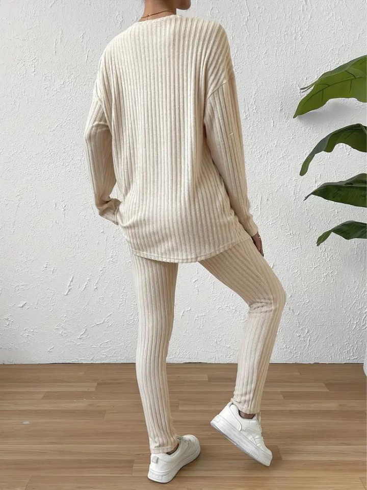 Selena matchande set | Tvådelat, stickat loungewear-set för kvinnor