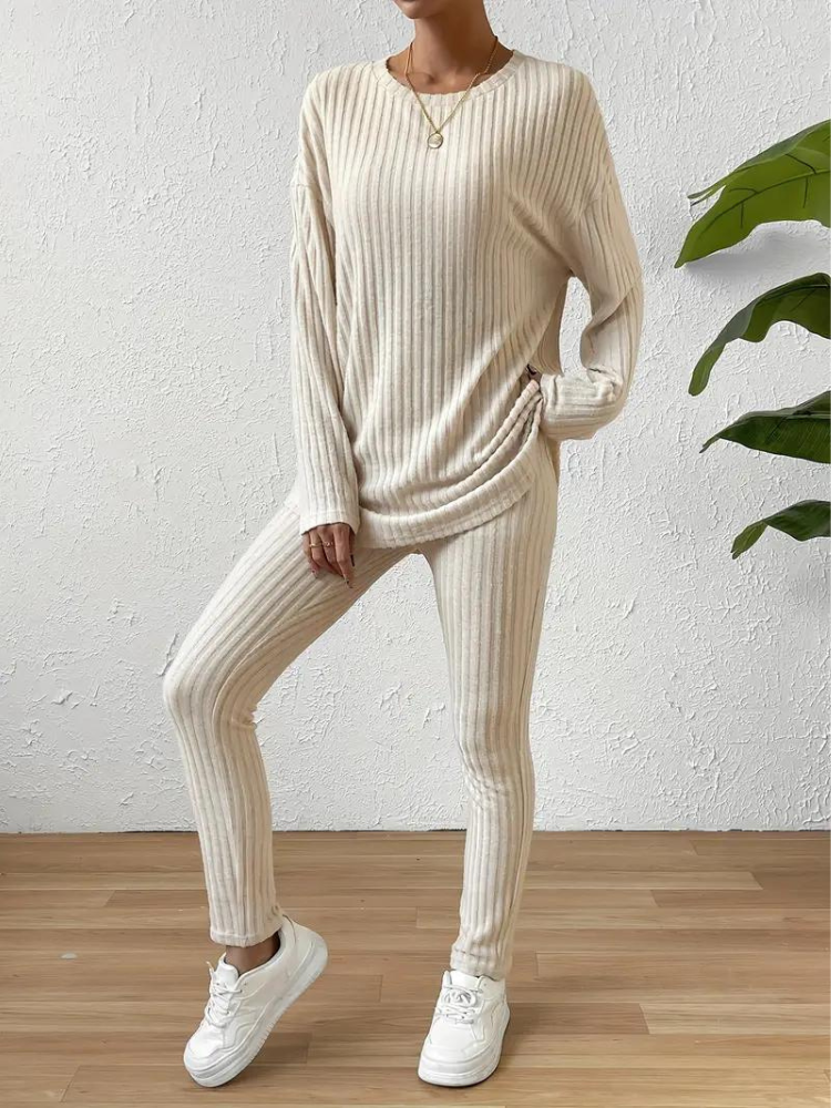 Selena matchande set | Tvådelat, stickat loungewear-set för kvinnor