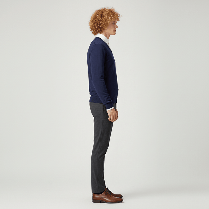 Slim-fit V-ringad tröja - Keanu