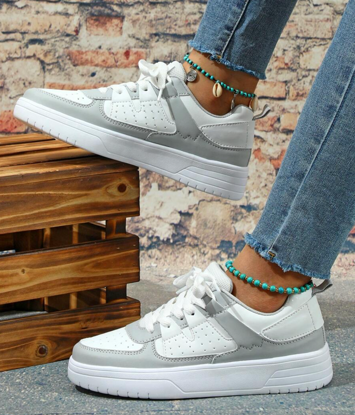 Sneakers för kvinnor - Bekväma - Snörning - Skate skor - Casual Sneakers