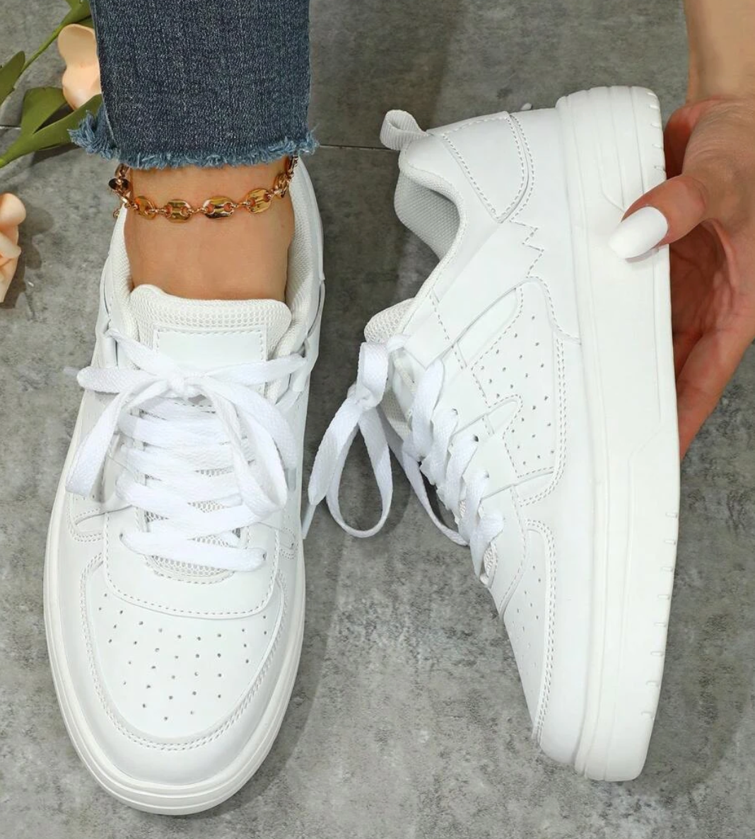 Sneakers för kvinnor - Bekväma - Snörning - Skate skor - Casual Sneakers