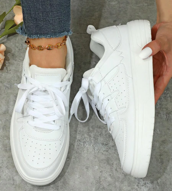 Sneakers för kvinnor - Bekväma - Snörning - Skate skor - Casual Sneakers