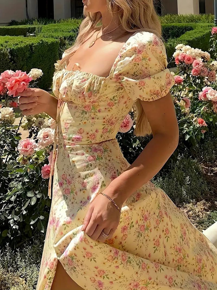 Solklänning - Blommig - Puffärm - Sommarklänning - Maxiklänning