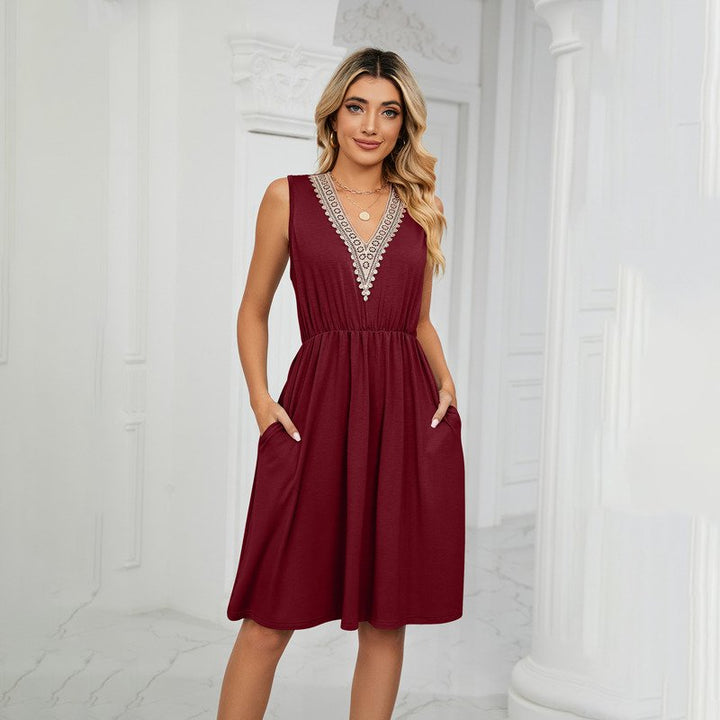 Sommarklänning - Ärmlös - Knälång - V-neckad klänning - Sundress