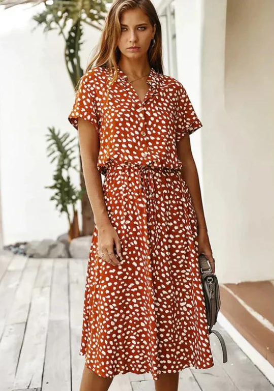 Sommarklänning | Kortärmad | Dragsko | Midiklänning | Klänning i vintagestil