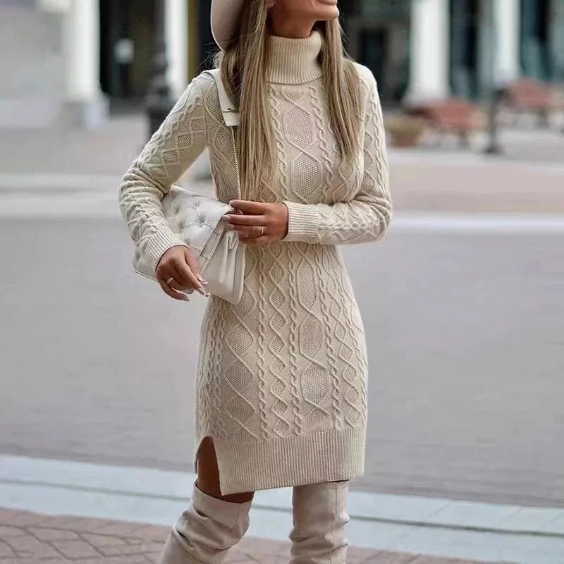Stickad klänning | Lös passform | Långärmad | Turtleneck-klänning | Vinterklänning