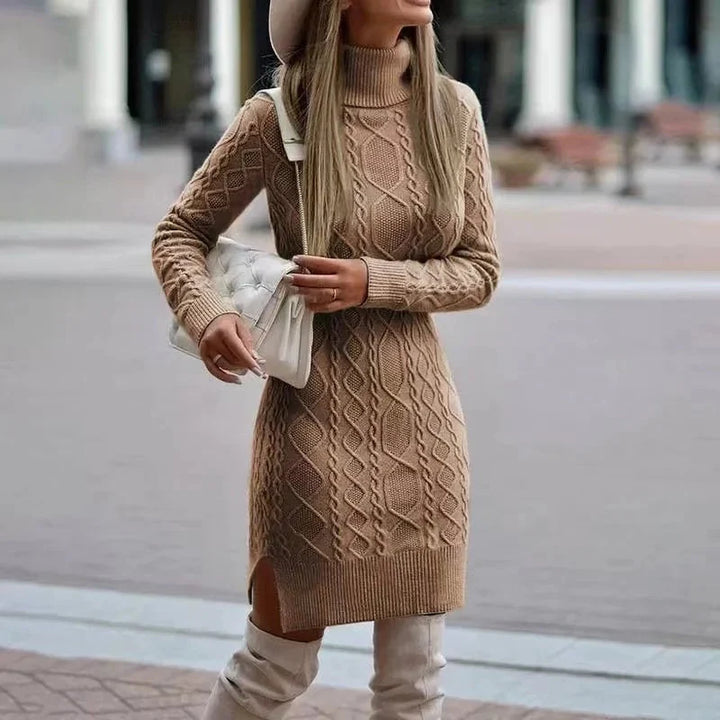 Stickad klänning | Lös passform | Långärmad | Turtleneck-klänning | Vinterklänning