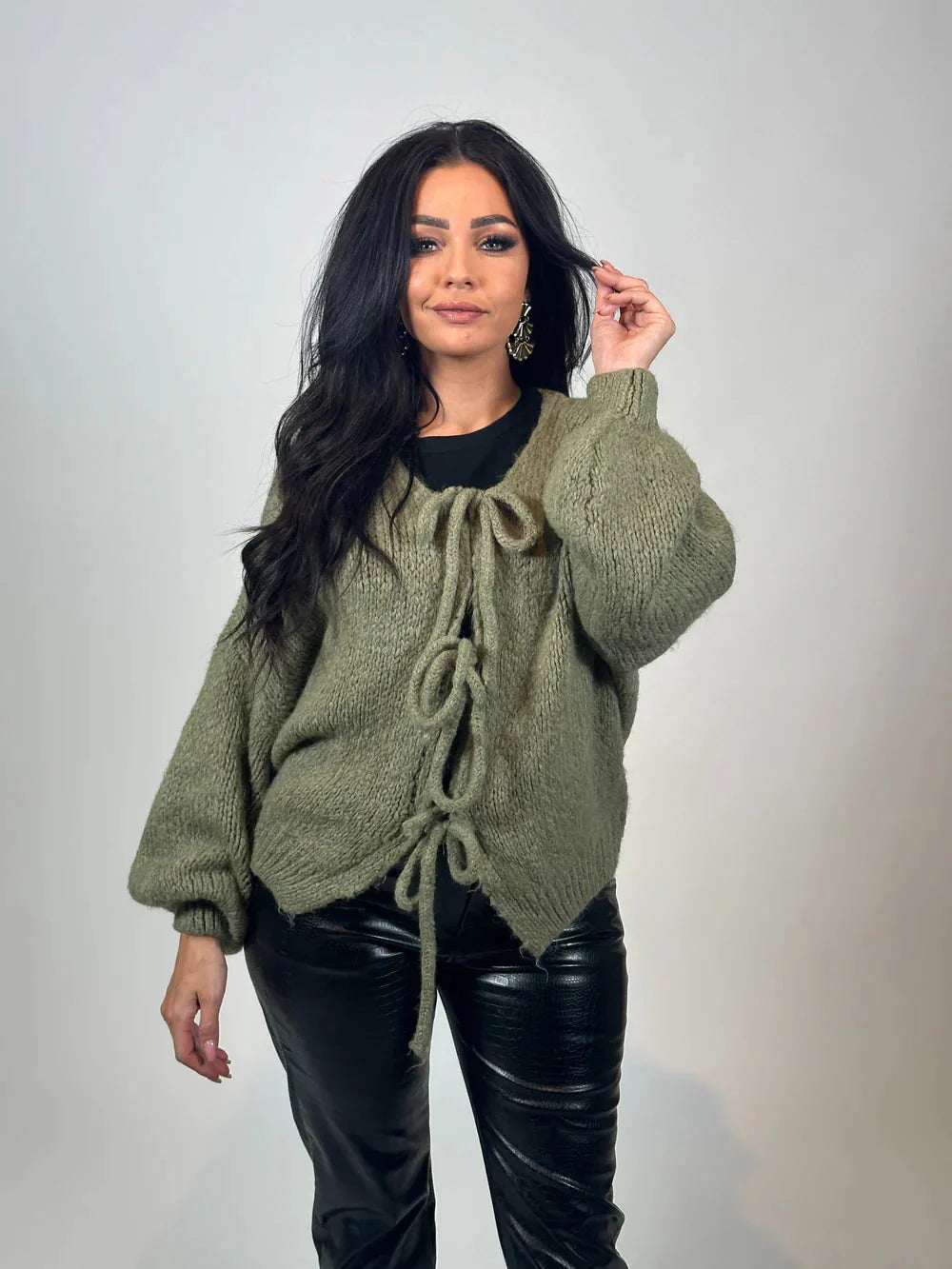 Stickad kofta | Oversized | Chunky | Knytbluskofta | Damstickat