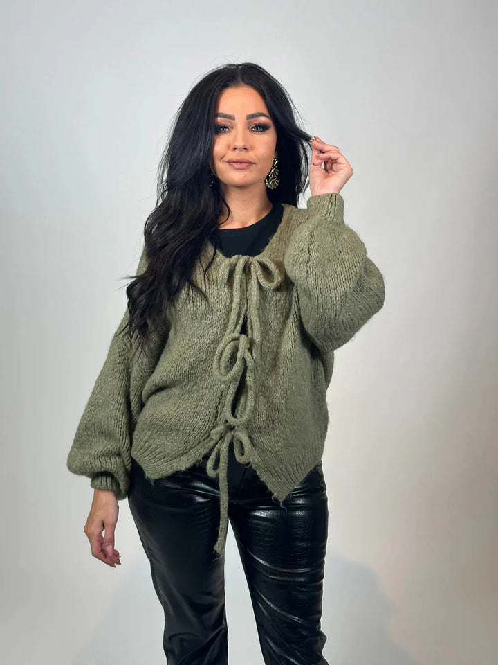 Stickad kofta | Oversized | Chunky | Knytbluskofta | Damstickat