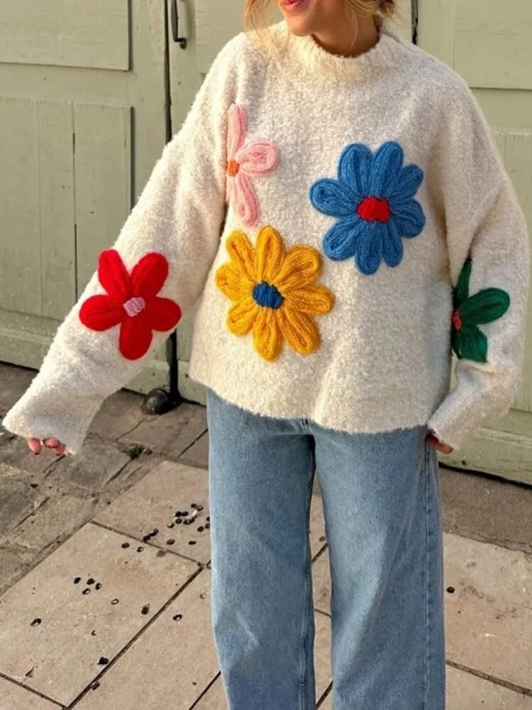 Stickad tröja - Höghalsad vit blommig tröja för kvinnor