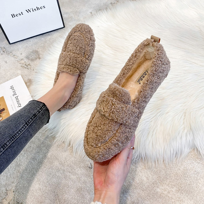 Teddy Loafers – Mjuka, pälsklädda slip-on-loafers för dam