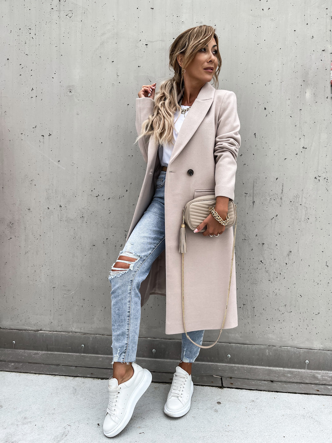 Trenchcoat i ull - Lång dubbelknäppt ullblandad kappa för kvinnor