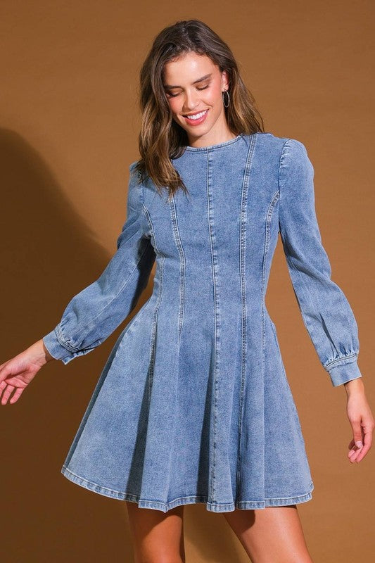 Kvinnors Denim Skater Mini Klänning – Trendig Sommarstil