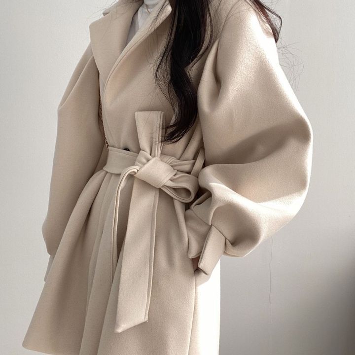 Ullkappa | Medellång | Enkelknäppt | Ulltrenchcoat | Damjackor