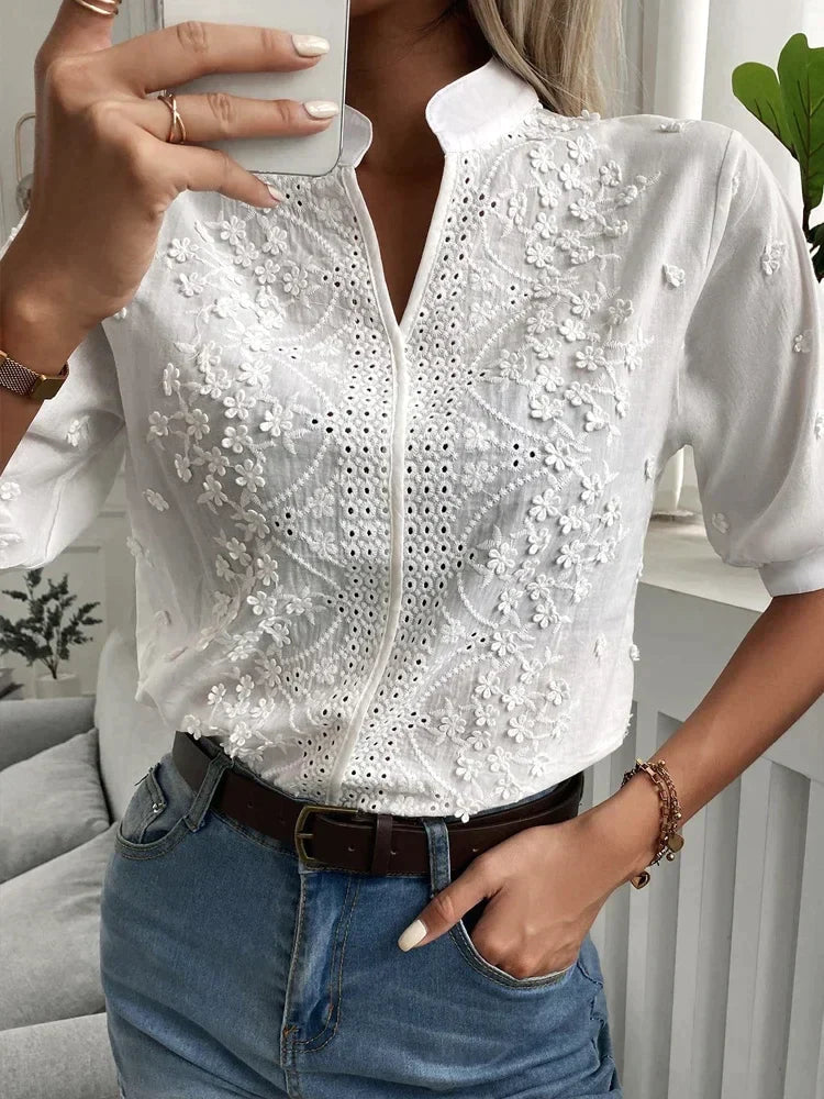 Vit Blus - Elegant kortärmad broderad blus för kvinnor