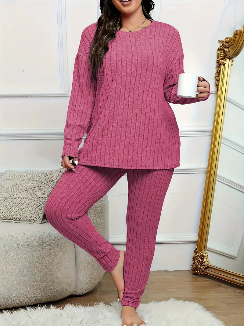 Wilda Loungewear-set | Ribbad hemmaklädsel i plus size för kvinnor