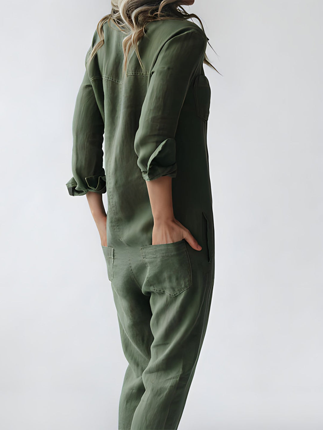avslappnad jumpsuit  - Långärmad, löst sittande jumpsuit med knappar