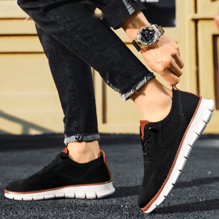 Andningsbara & ultrabra herrsneakers i minimalistisk design – Elias