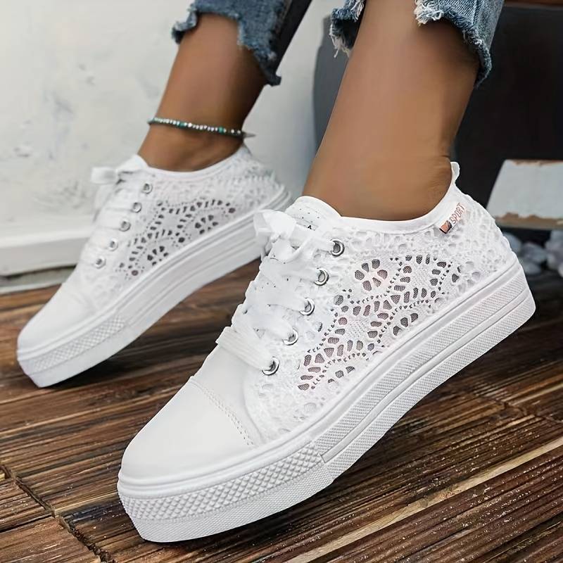 Kvinnors Lättviktssneakers med Spetsdetaljer